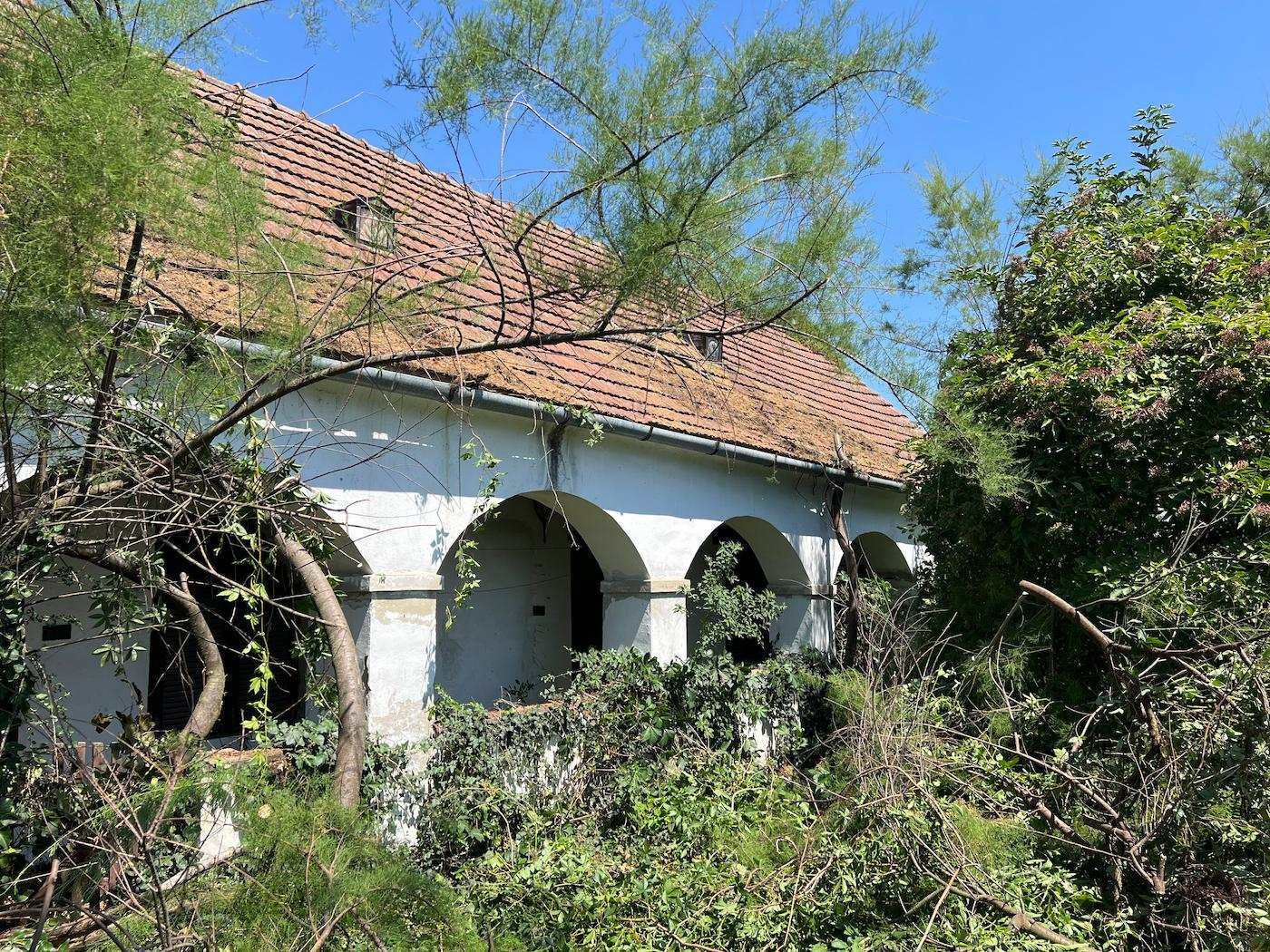 Sanierungsobjekt in Szeleste – Foto 3