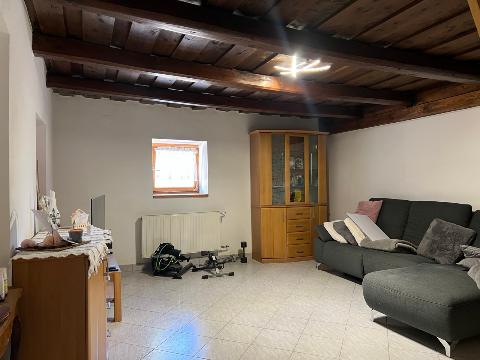 Historisches Bauernhaus in Ungarn in ruhiger Lage — Option auf 1.500 m² Zusatzland – Wohnzimmer, Foto 7