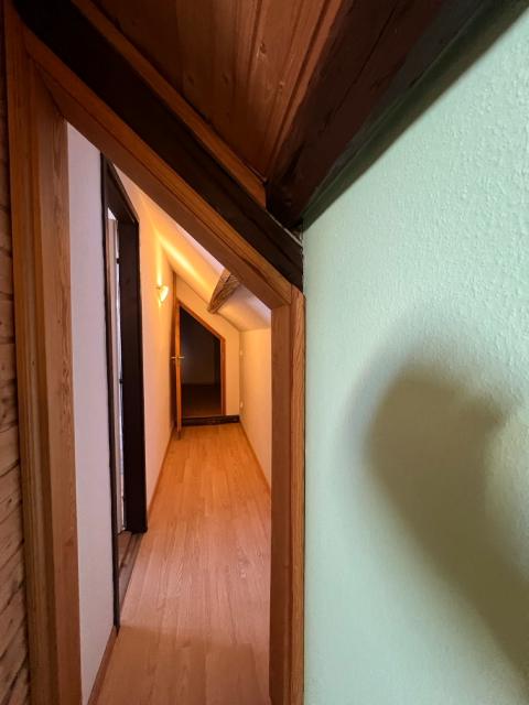 Historisches Bauernhaus in Ungarn in ruhiger Lage — Option auf 1.500 m² Zusatzland – Flur im Dachgeschoss, Foto 18